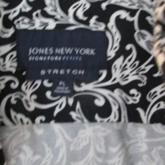 Jones New York Jean's Jacket - Picture 2 of 3